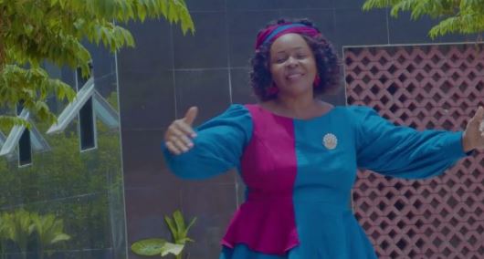 Music Video : Jennifer Mgendi – Hapa ni Wapi
