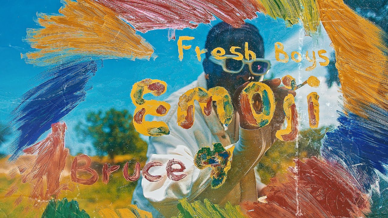 Music Video : FreshBoys Ft. Bruceafrica – Emoji